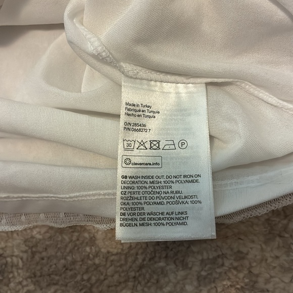 Divided H&M Floral Mesh Off The Shoulder Crop Top - Picture 6 of 6